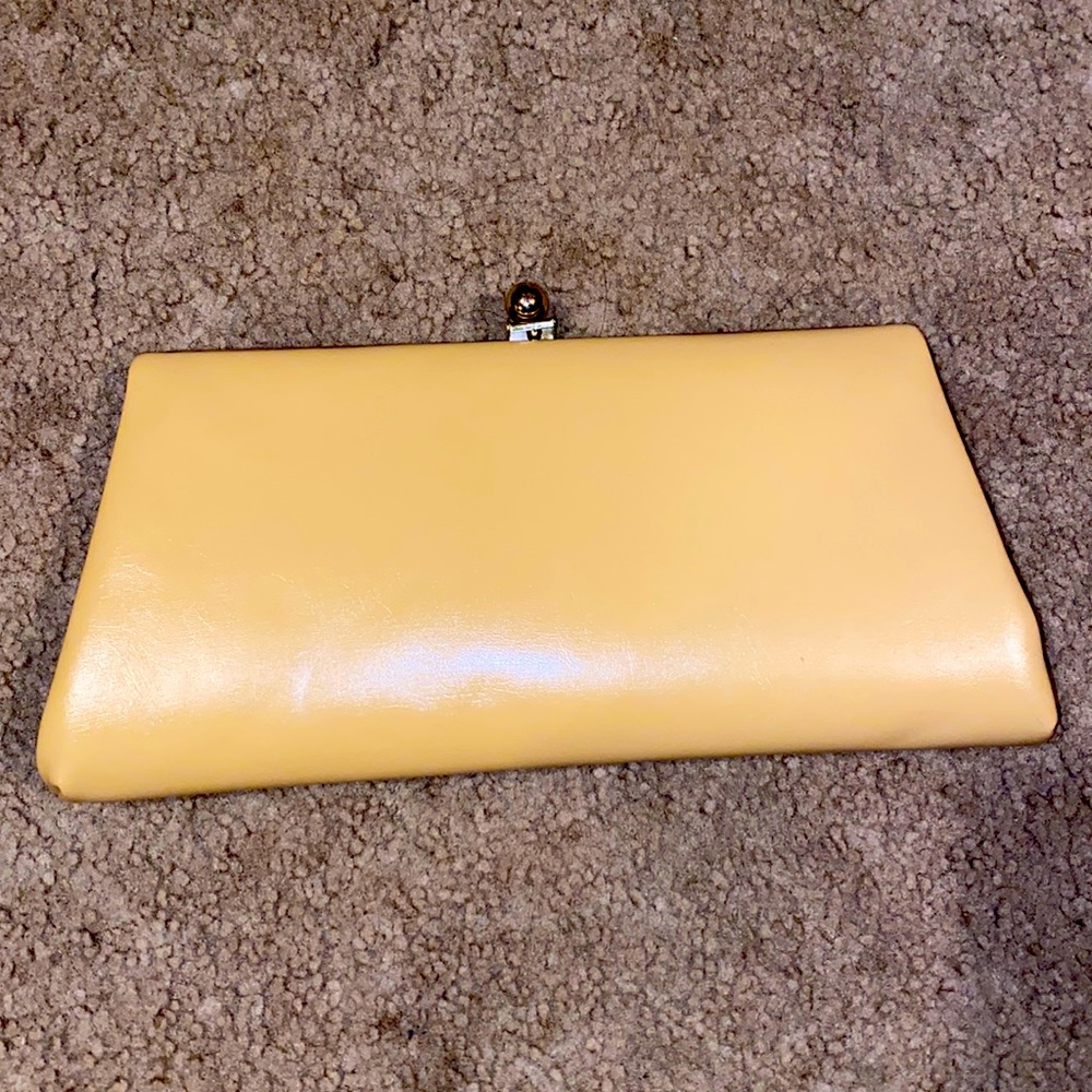 Beige clutch